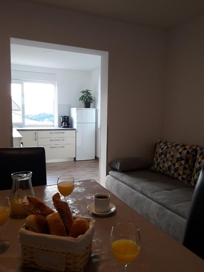 טרוגיר Apartments Gracia & Toni מראה חיצוני תמונה