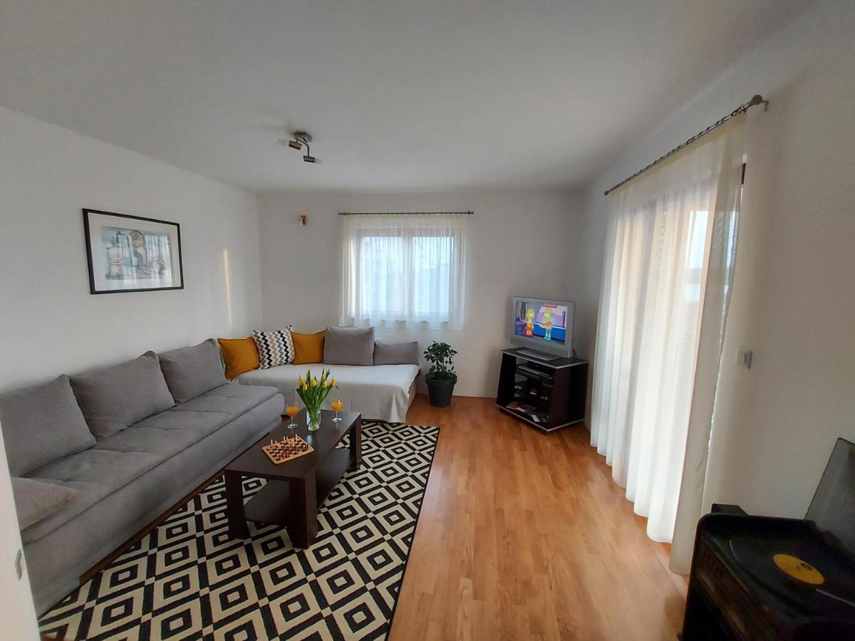 טרוגיר Apartments Gracia & Toni מראה חיצוני תמונה