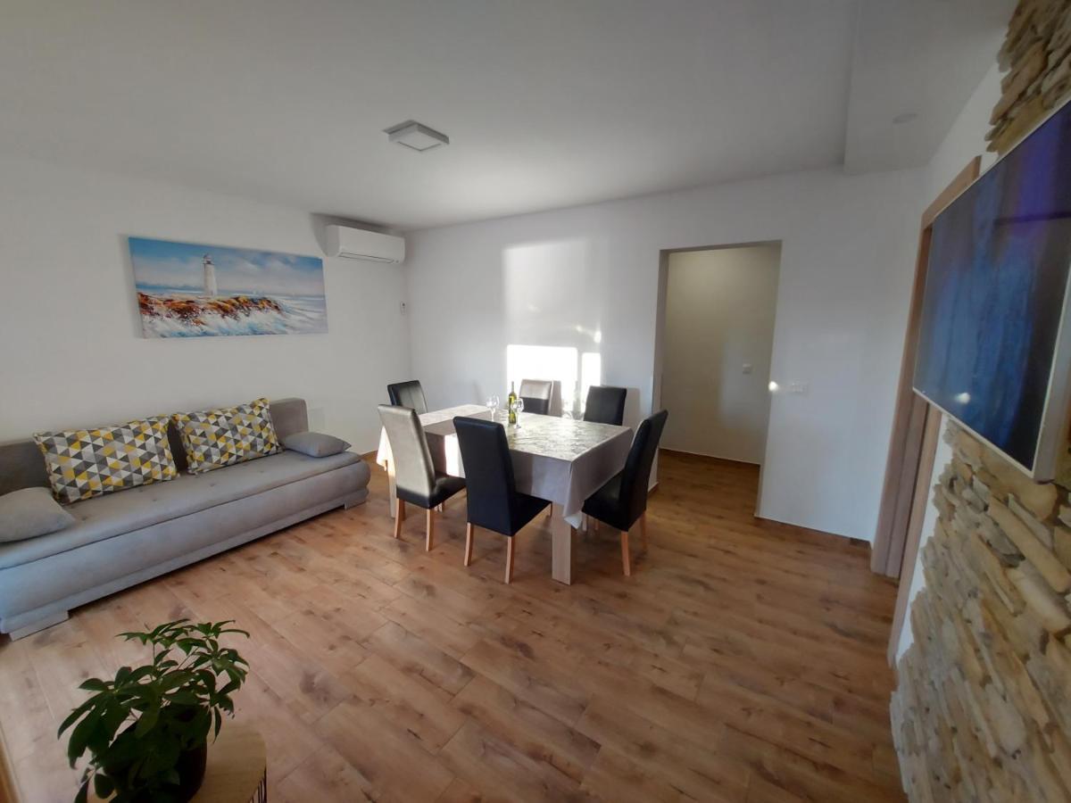 טרוגיר Apartments Gracia & Toni מראה חיצוני תמונה