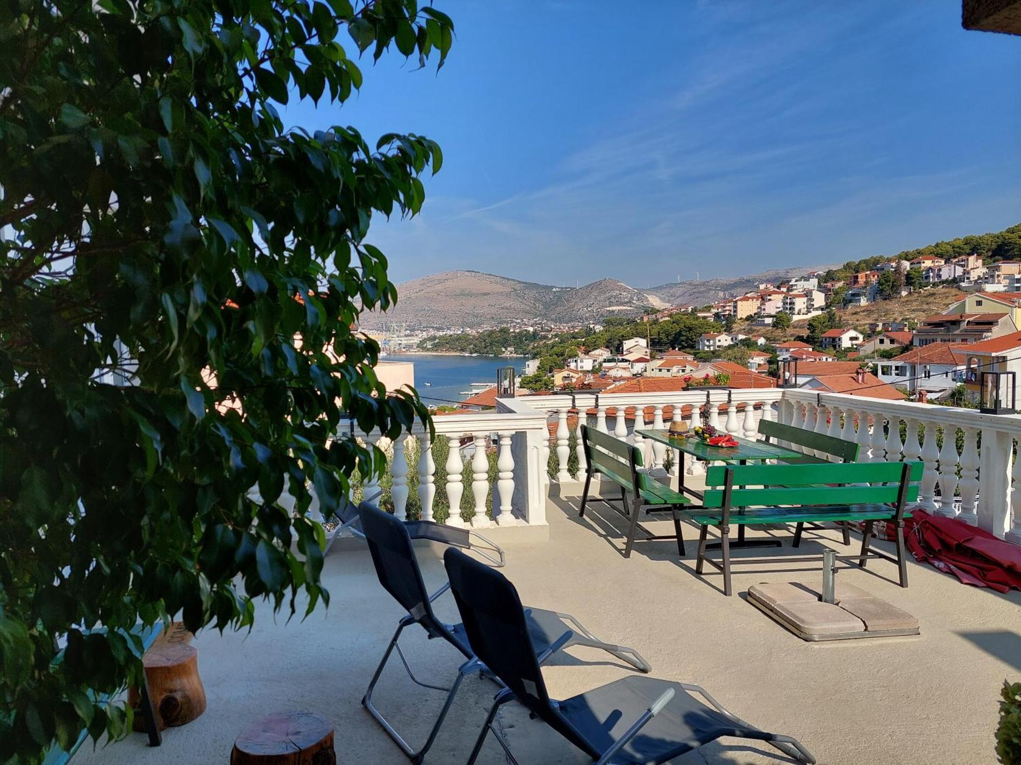 טרוגיר Apartments Gracia & Toni מראה חיצוני תמונה