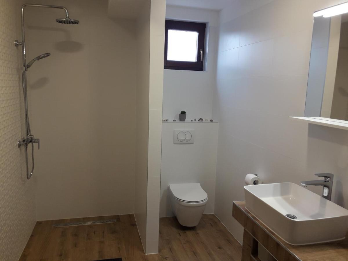 טרוגיר Apartments Gracia & Toni מראה חיצוני תמונה